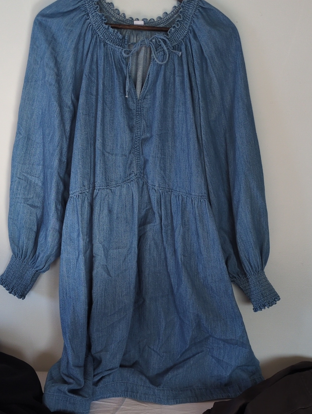 Old Navy Blue Long Sleeve Smocked-Neck Tunic Dress